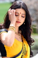 Shruti Hassan Stills in Gabbar Singh
